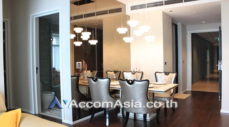  2 Bedrooms  Condominium For Rent in Sukhumvit, Bangkok  near BTS Phrom Phong (AA24384)