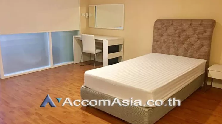  2 Bedrooms  Condominium For Rent in Sukhumvit, Bangkok  near BTS Phrom Phong (AA24394)