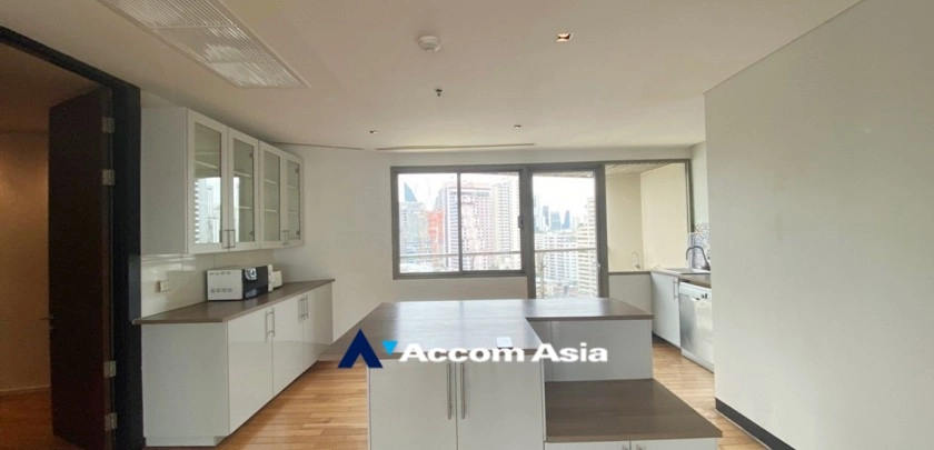 5  3 br Condominium For Rent in Sukhumvit ,Bangkok BTS Asok - MRT Sukhumvit at The Lakes AA24400