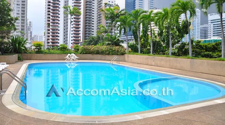  3 Bedrooms  Condominium For Rent in Sukhumvit, Bangkok  near BTS Asok - MRT Sukhumvit (AA24463)