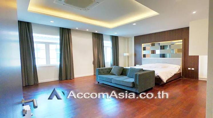 8  4 br House For Sale in Ratchadaphisek ,Bangkok  at Grand Crystal AA24470