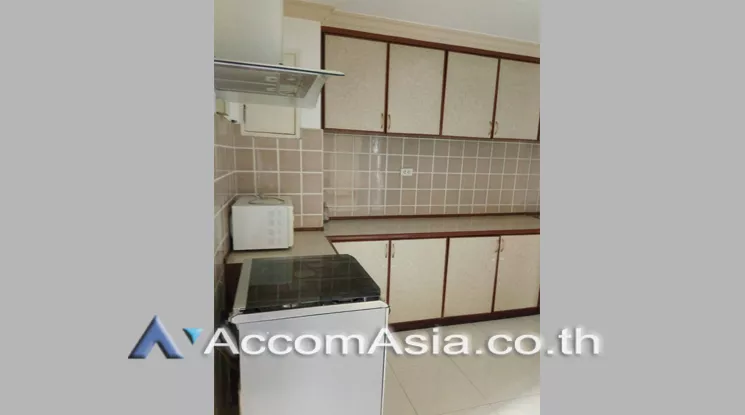 Pet friendly |  3 Bedrooms  Condominium For Rent in Sukhumvit, Bangkok  near BTS Thong Lo (AA24486)