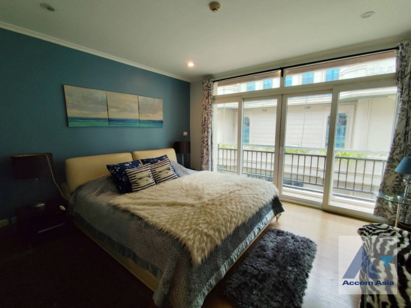 Wattana Suite Condominium