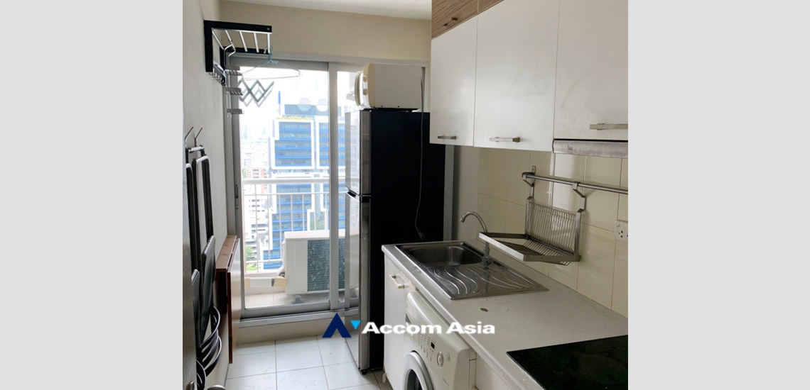 4  2 br Condominium For Rent in Silom ,Bangkok BTS Chong Nonsi at Life at Sathorn AA24545