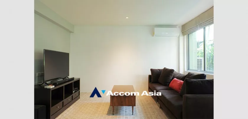  1 Bedroom  Condominium For Rent in Sukhumvit, Bangkok  near BTS Thong Lo (AA24593)