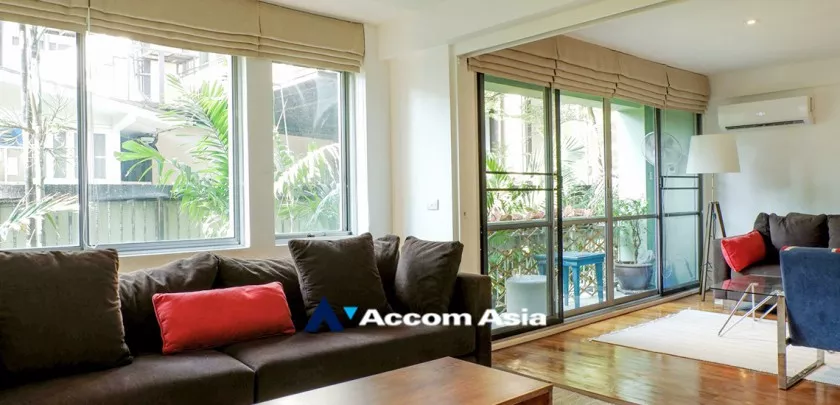  1 Bedroom  Condominium For Rent in Sukhumvit, Bangkok  near BTS Thong Lo (AA24593)