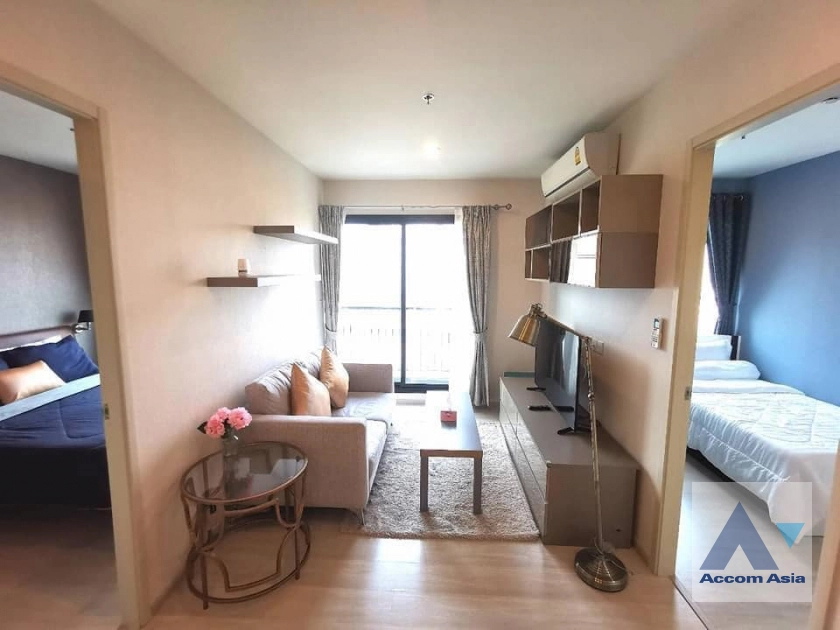 Corner Unit, Fully Furnished |  2 Bedrooms  Condominium For Rent in Ratchadapisek, Bangkok  near BTS Asok (AA24622)