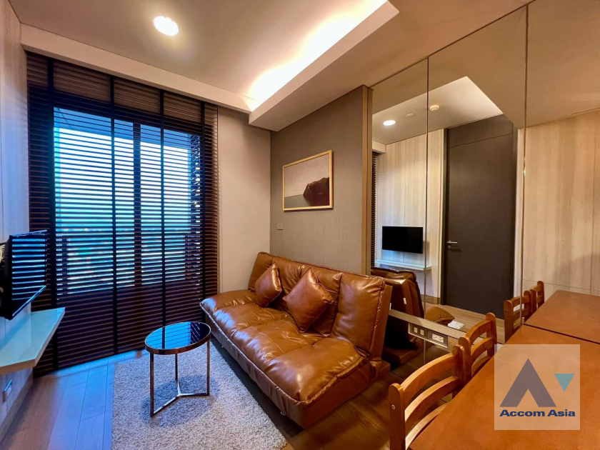  1 Bedroom  Condominium For Rent & Sale in Sukhumvit, Bangkok  near BTS Phrom Phong (AA24680)