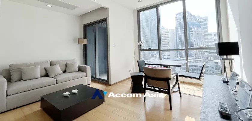  1 Bedroom  Condominium For Rent in Sukhumvit, Bangkok  near BTS Nana (AA24707)