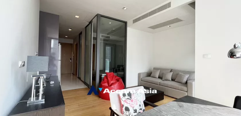  1 Bedroom  Condominium For Rent in Sukhumvit, Bangkok  near BTS Nana (AA24707)