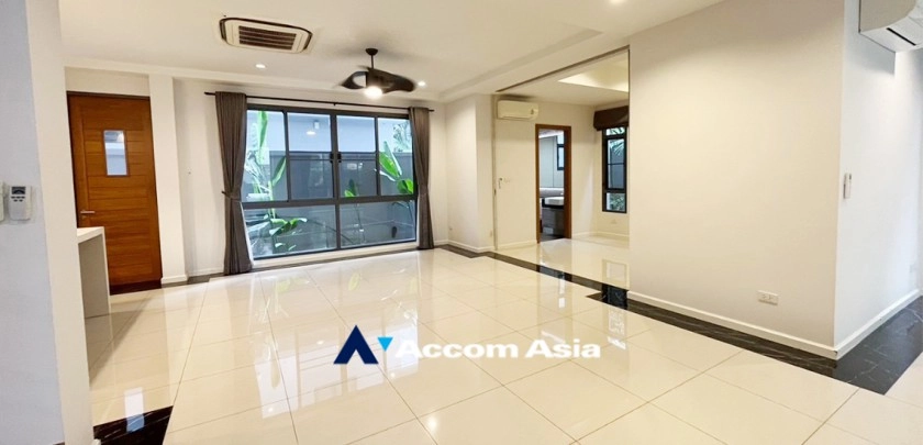 15  5 br House For Rent in Bang Na ,Bangkok BTS Bang Na at House in Compound AA24780