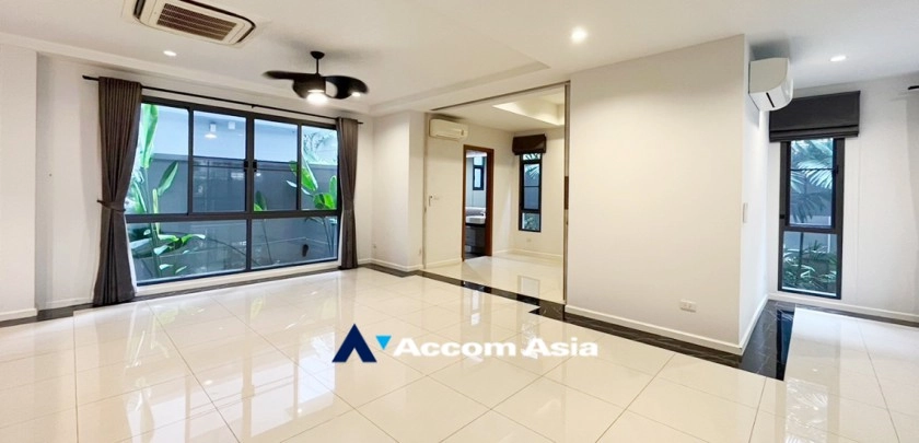 16  5 br House For Rent in Bang Na ,Bangkok BTS Bang Na at House in Compound AA24780