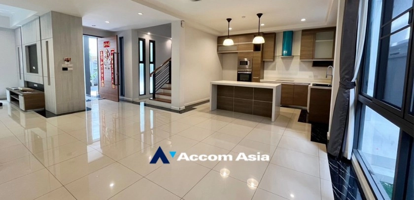 11  5 br House For Rent in Bang Na ,Bangkok BTS Bang Na at House in Compound AA24780