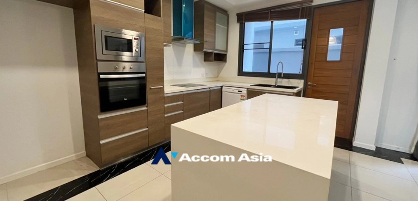 19  5 br House For Rent in Bang Na ,Bangkok BTS Bang Na at House in Compound AA24780