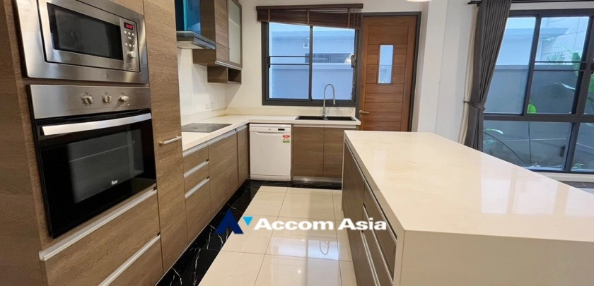 20  5 br House For Rent in Bang Na ,Bangkok BTS Bang Na at House in Compound AA24780