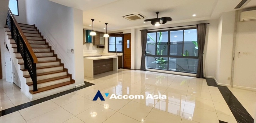 14  5 br House For Rent in Bang Na ,Bangkok BTS Bang Na at House in Compound AA24780