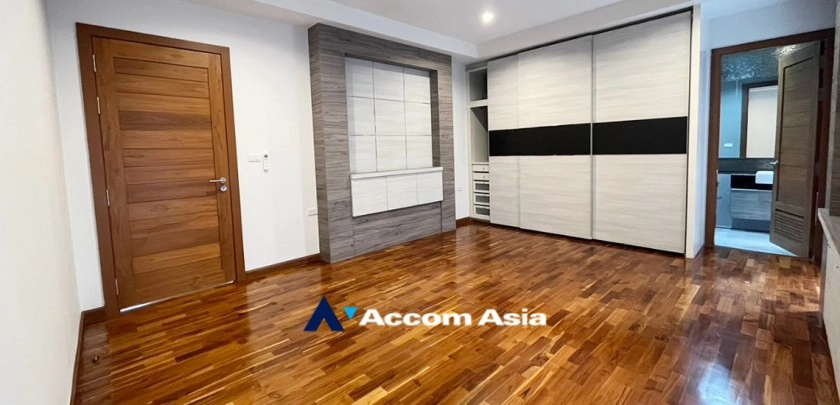 25  5 br House For Rent in Bang Na ,Bangkok BTS Bang Na at House in Compound AA24780