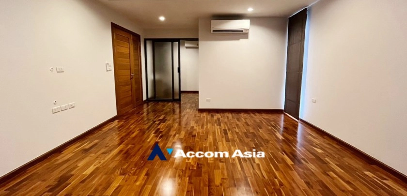 31  5 br House For Rent in Bang Na ,Bangkok BTS Bang Na at House in Compound AA24780