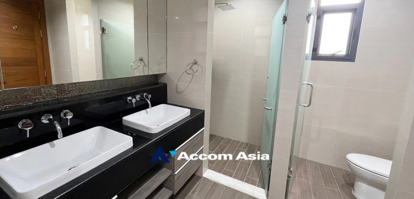 51  5 br House For Rent in Bang Na ,Bangkok BTS Bang Na at House in Compound AA24780