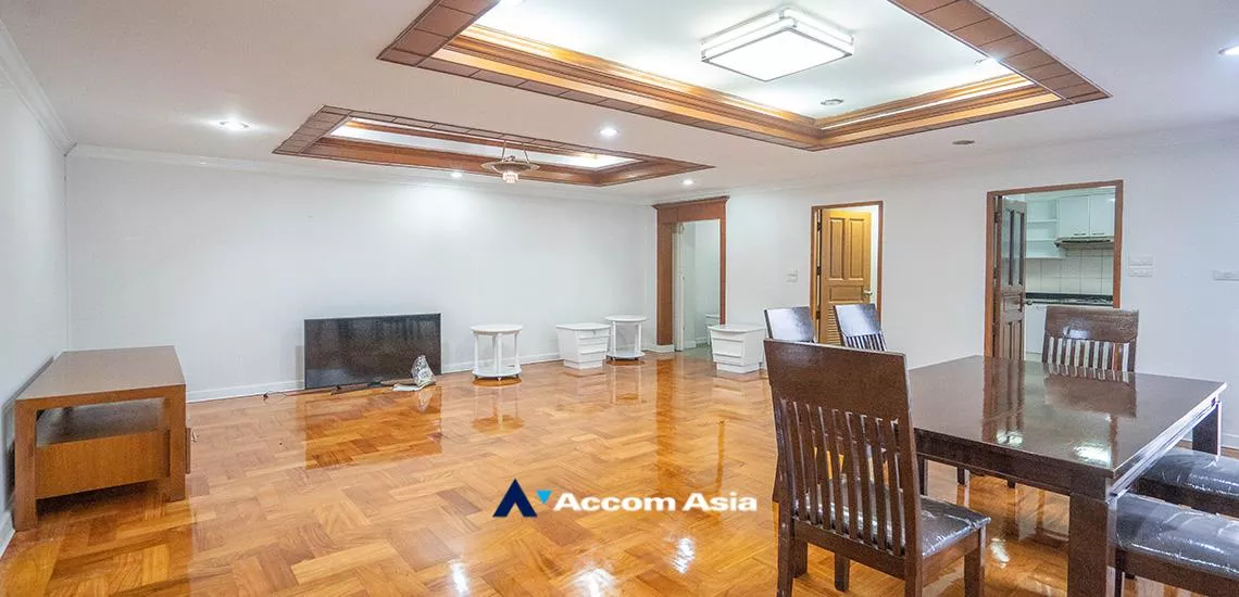 Big Balcony, Pet friendly |  2 Bedrooms  Apartment For Rent in Sukhumvit, Bangkok  near BTS Phrom Phong (AA24784)