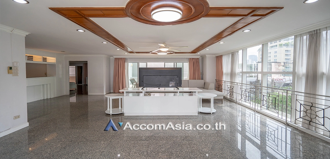 Big Balcony, Pet friendly |  2 Bedrooms  Apartment For Rent in Sukhumvit, Bangkok  near BTS Phrom Phong (AA24785)