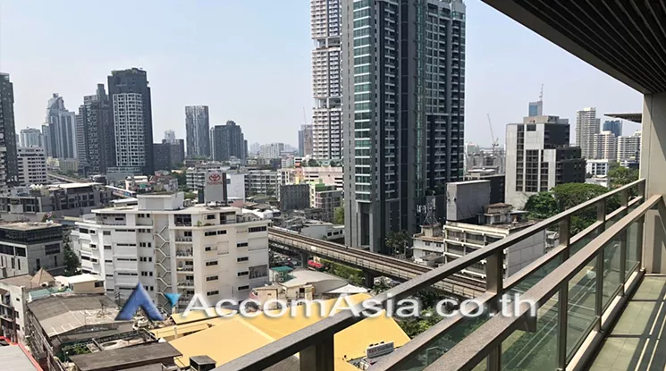 Pet friendly |  3 Bedrooms  Condominium For Rent in Sukhumvit, Bangkok  near BTS Phrom Phong (AA24786)