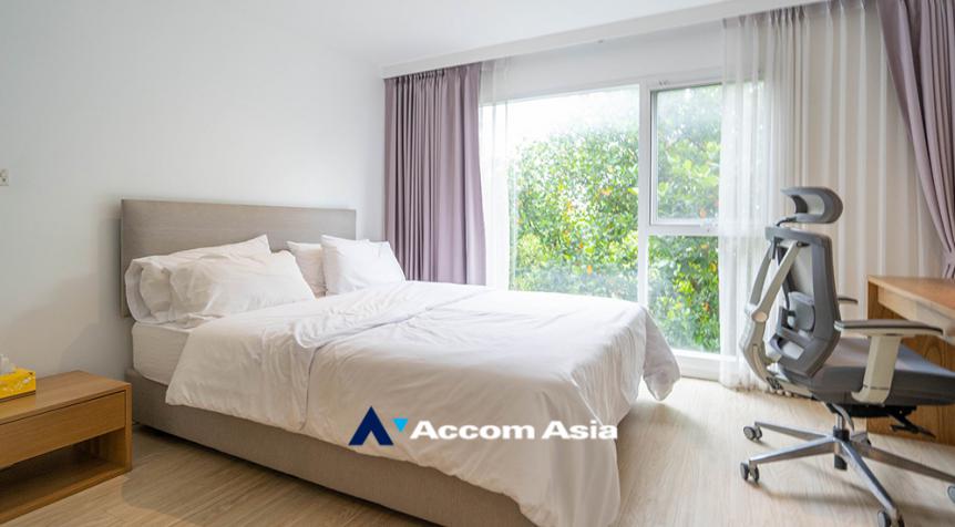  1 Bedroom  Apartment For Rent in Sukhumvit, Bangkok  near BTS Thong Lo (AA24804)