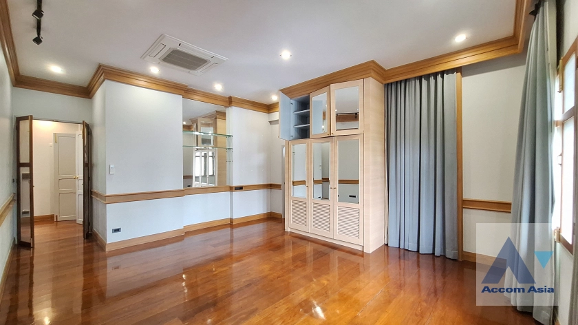 26  3 br House For Rent in sathorn ,Bangkok BTS Surasak 6000303