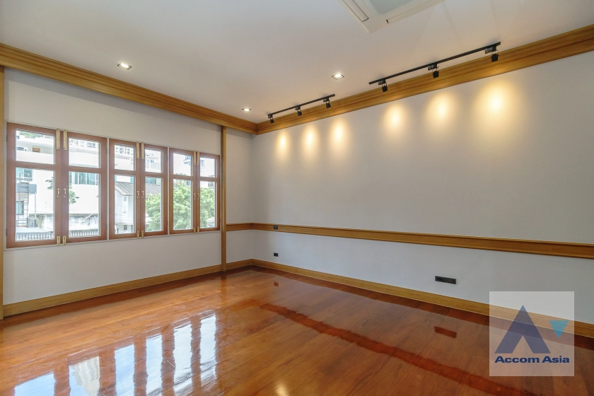 33  3 br House For Rent in Sathorn ,Bangkok BTS Surasak 6000303