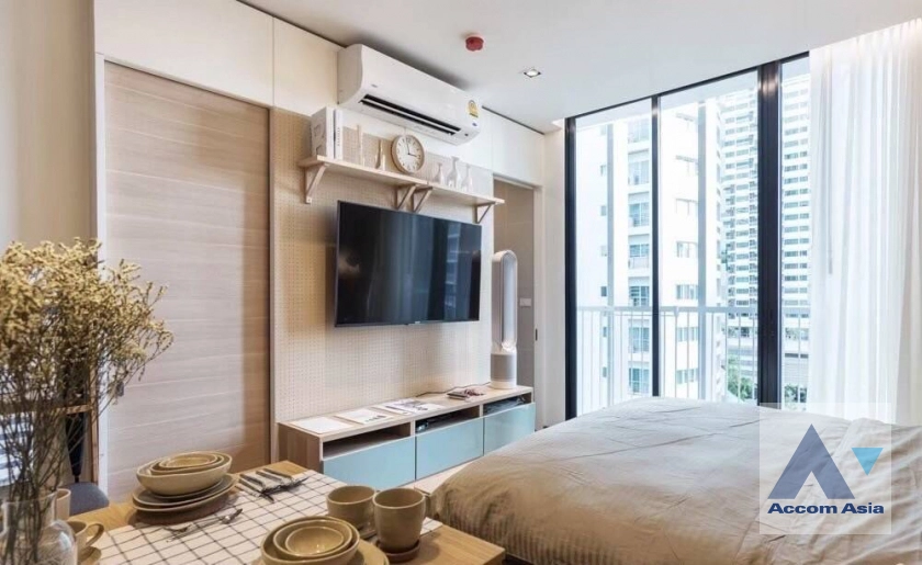  1 Bedroom  Condominium For Rent & Sale in Sukhumvit, Bangkok  near BTS Phrom Phong (AA24903)