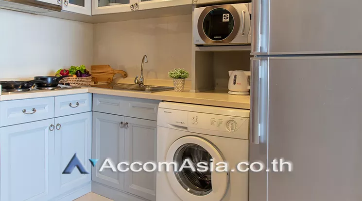  1 Bedroom  Apartment For Rent in Sukhumvit, Bangkok  near BTS Thong Lo (AA24906)
