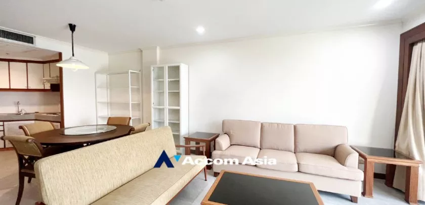  1 Bedroom  Condominium For Rent in Sathorn, Bangkok  near MRT Lumphini (AA24912)