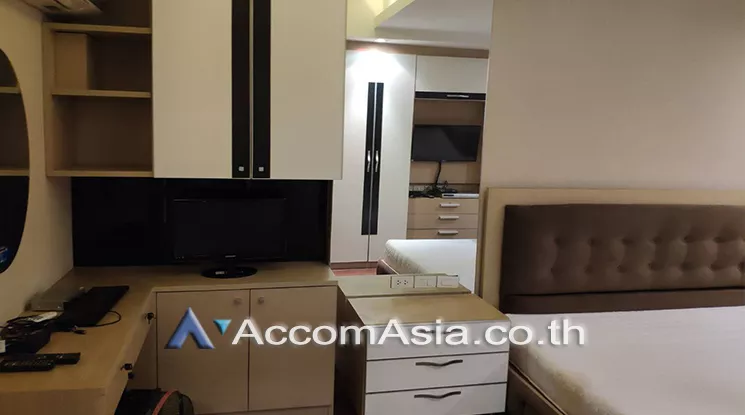  2 Bedrooms  Condominium For Rent in Sukhumvit, Bangkok  near BTS Phrom Phong (AA24918)