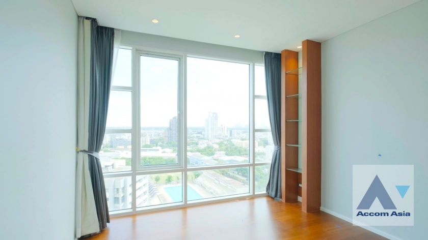 20  3 br Condominium For Sale in Sukhumvit ,Bangkok BTS Ekkamai at Fullerton Sukhumvit AA24939