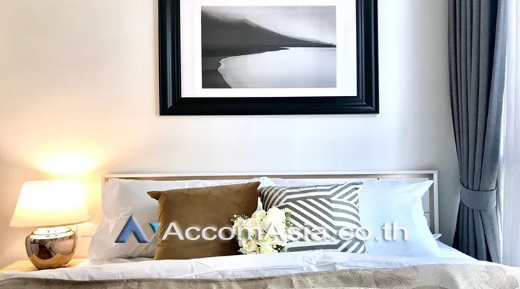 Corner Unit |  2 Bedrooms  Condominium For Rent in Sukhumvit, Bangkok  near BTS Ekkamai (AA24949)