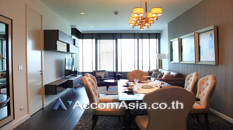 185 Rajadamri Condominium Prime  Location Condo With 2 Bedrooms Walk To  BTS Ratchadamri