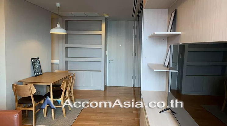  1 Bedroom  Condominium For Sale in Sukhumvit, Bangkok  near BTS Phrom Phong (AA25048)