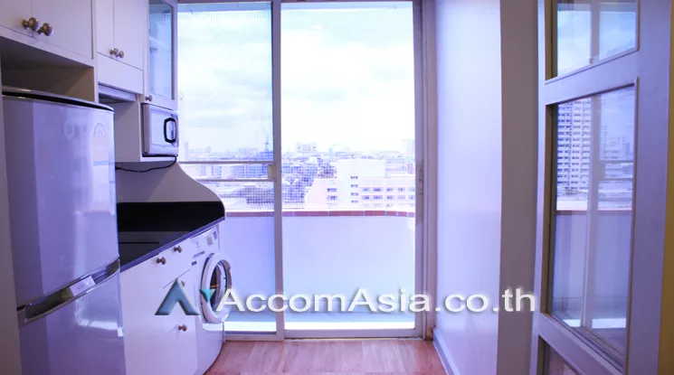  1 Bedroom  Apartment For Rent in Sukhumvit, Bangkok  near BTS Thong Lo (AA25054)
