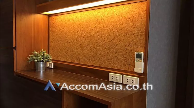  1 Bedroom  Condominium For Rent in Sukhumvit, Bangkok  near BTS Asok - MRT Sukhumvit (AA25082)