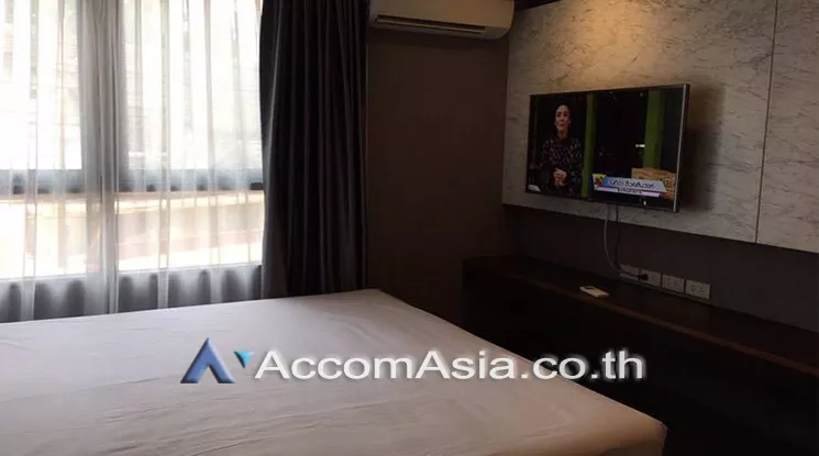  1 Bedroom  Condominium For Rent in Sukhumvit, Bangkok  near BTS Asok - MRT Sukhumvit (AA25082)