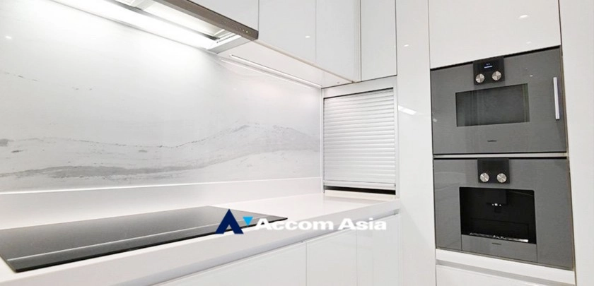  2 Bedrooms  Condominium For Rent in Sukhumvit, Bangkok  near BTS Phrom Phong (AA25107)