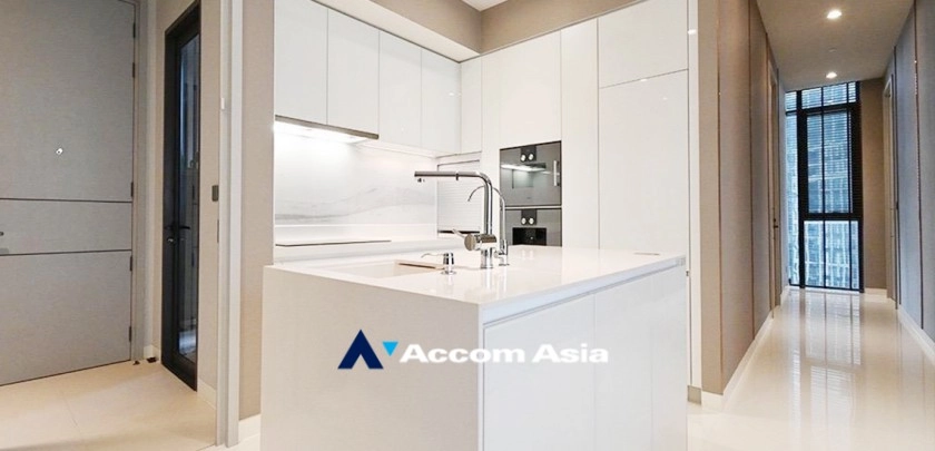  2 Bedrooms  Condominium For Rent in Sukhumvit, Bangkok  near BTS Phrom Phong (AA25107)