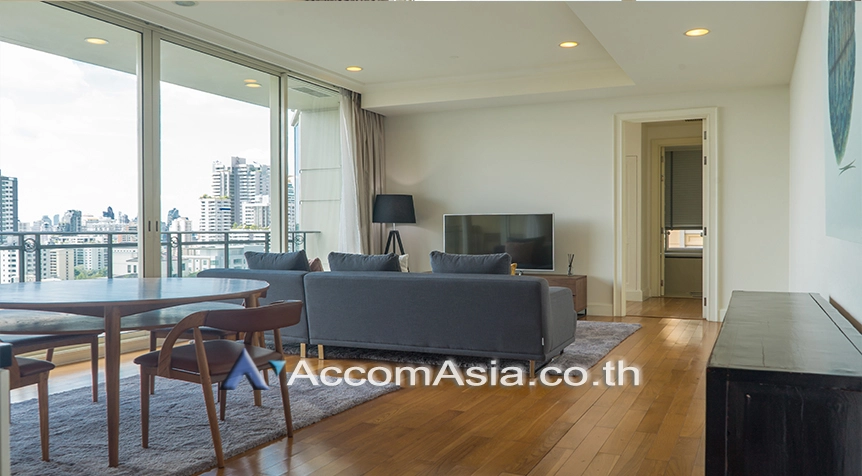 Luxury 2 Beds Royce Private Residences for Rent near BTS Asoke and MRT Sukhumvit