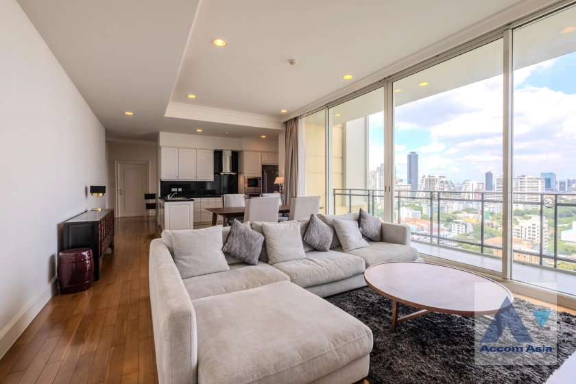 Luxury 2 Bedrooms For Sale near BTS Phrom Phong at Royce Private Residences