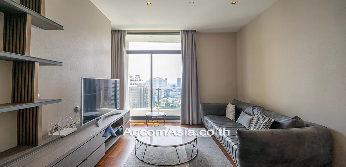  2 Bedrooms  Condominium For Rent in Sukhumvit, Bangkok  near BTS Phrom Phong (AA25137)