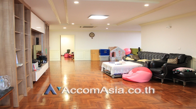 Pet friendly |  3 Bedrooms  Condominium For Sale in Sukhumvit, Bangkok  near BTS Phrom Phong (AA25161)