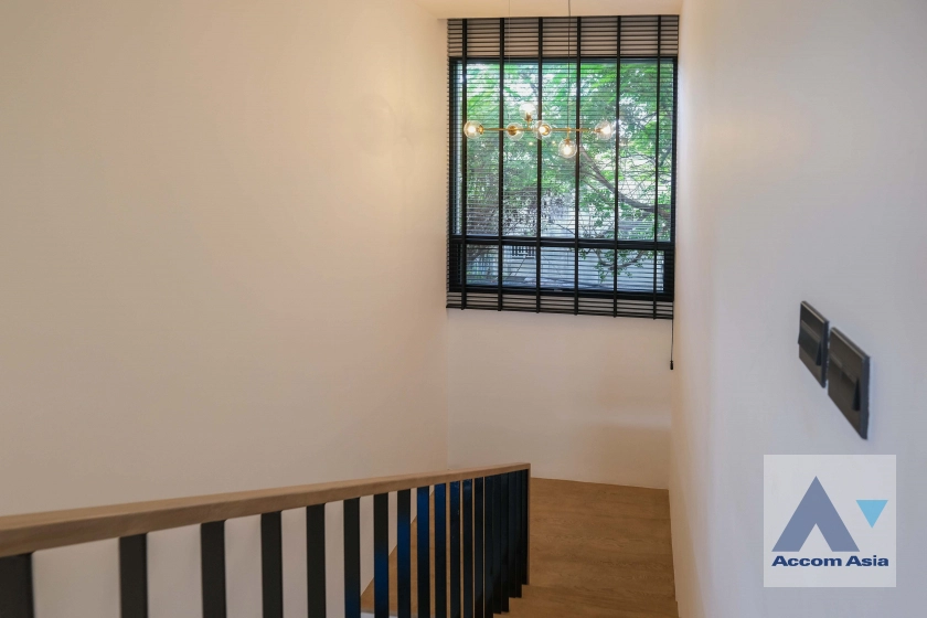 27  5 br House For Rent in Sukhumvit ,Bangkok BTS Ekkamai AA25189