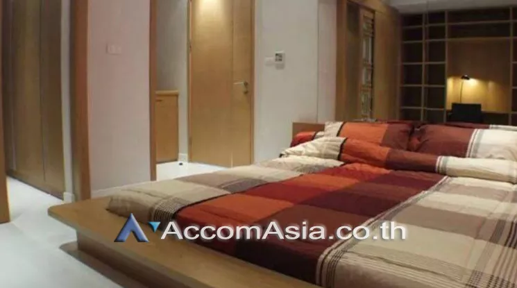  1 Bedroom  Condominium For Rent in Sukhumvit, Bangkok  near BTS Asok - MRT Sukhumvit (AA25209)