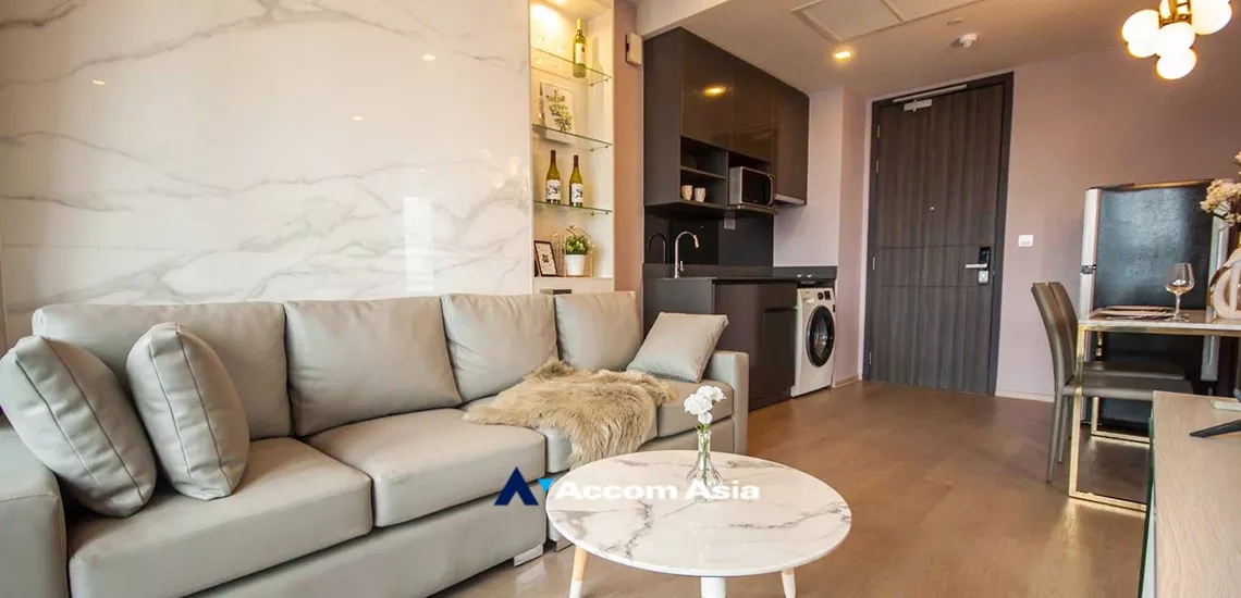  2 Bedrooms  Condominium For Rent in Sukhumvit, Bangkok  near BTS Asok - MRT Sukhumvit (AA25213)