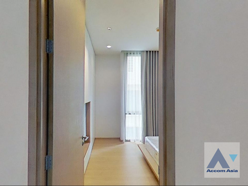  2 Bedrooms  Apartment For Rent in Sukhumvit, Bangkok  near BTS Phrom Phong (AA25218)